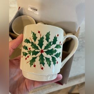 Lenox set of four Christmas holiday stacking mugs